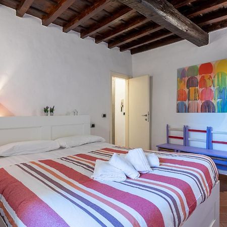 Sant'Ambrogio Colorful Apartment Firenze Bagian luar foto